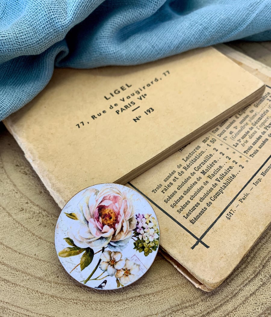 Floral Vintage Illustration Round Wooden Pin Badge Brooch