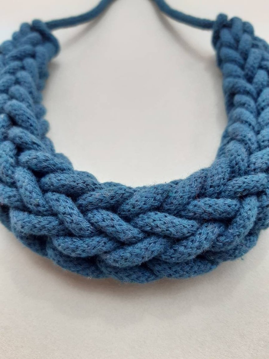 Knitted Necklace Kit and Tutorial Video - Finger Knitted Necklace