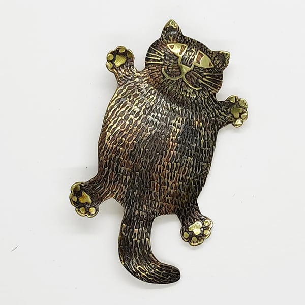 cat brooch