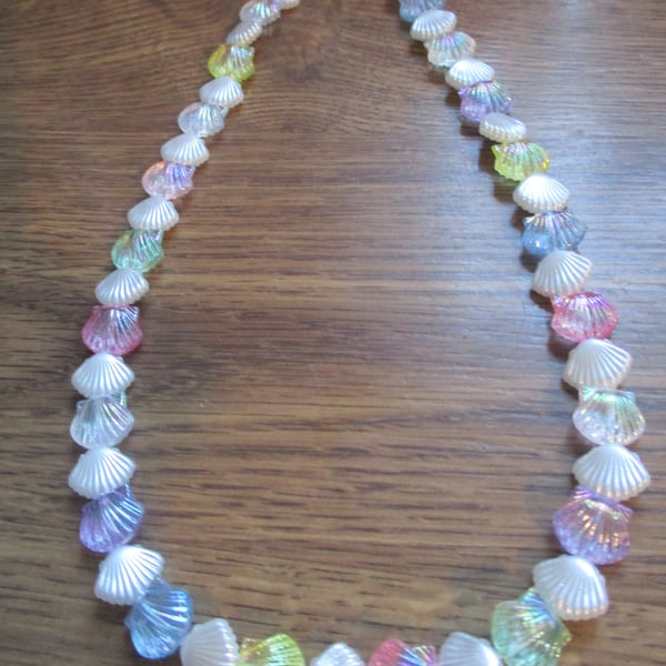 Yahoo Charming Scallop Imitate Beads Glamorous Necklace