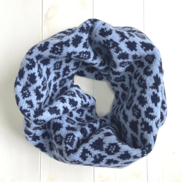 SECONDS SUNDAY Leopard knitted cowl - blue