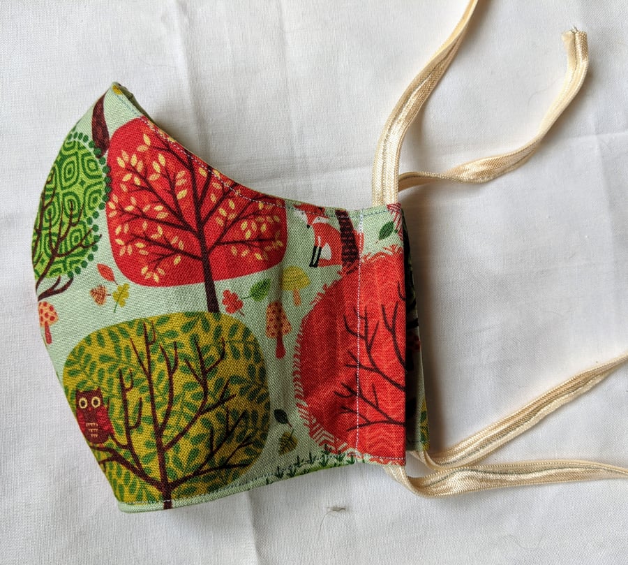 Cotton face mask with forest print