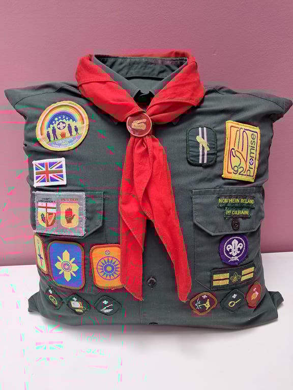 Keepsake and memory cushion for brownies, cubs, guides, rainbows or beavers