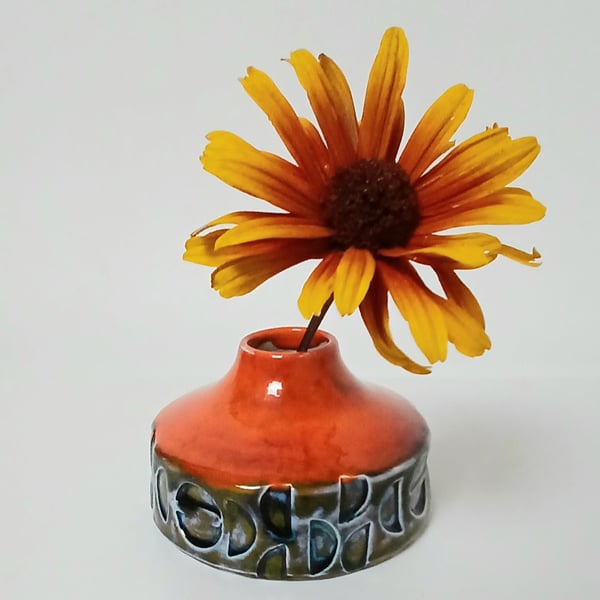 Bud vase