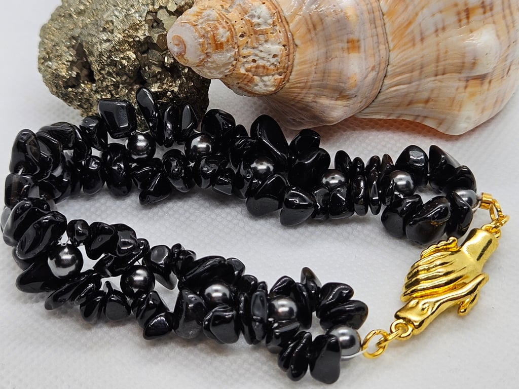 Garnet Gemstone Bracelet with Magnetic Clasp