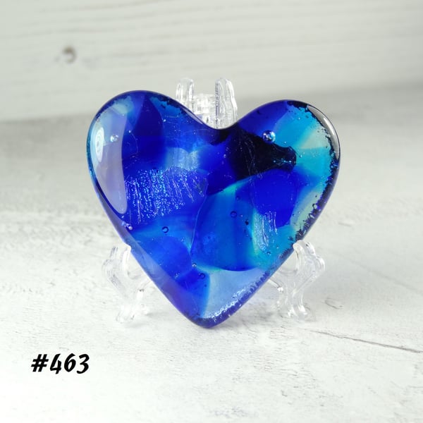 Blue fused glass heart pocket hug with stand 5x4.5cm, handcrafted (463)