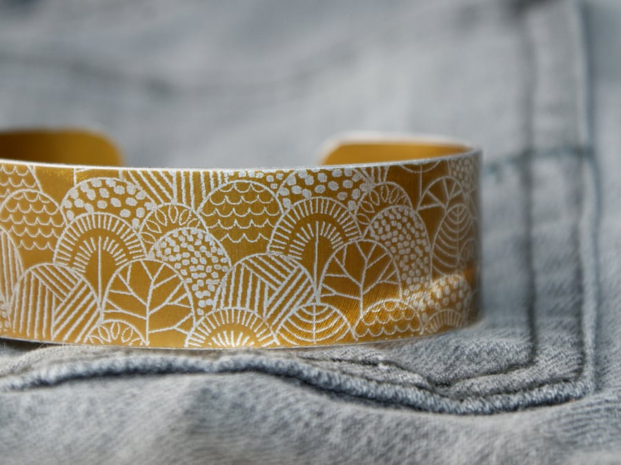 Forest pattern cuff bracelet dark mustard