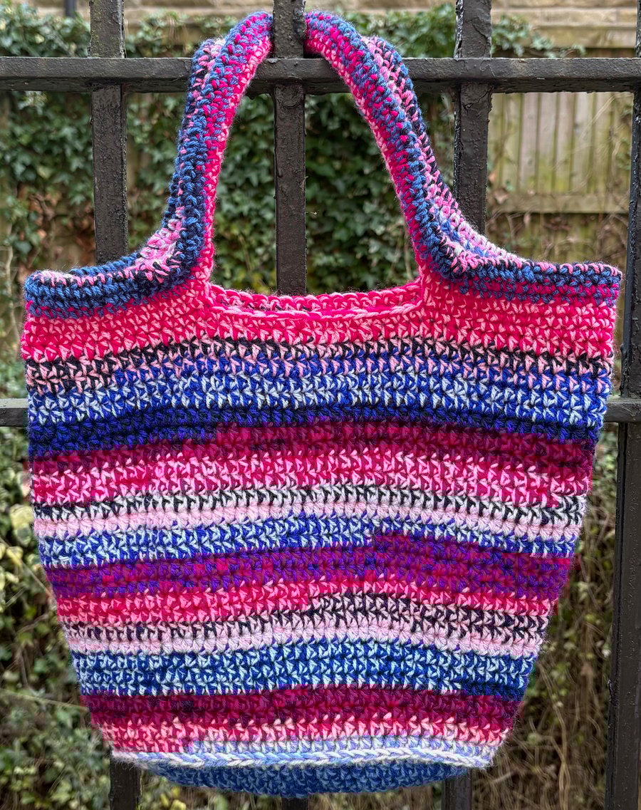 Summer berries tote bag 