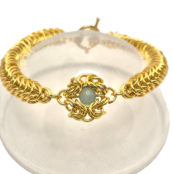 Gold plated chainmaille bracelet with green agate bead centre