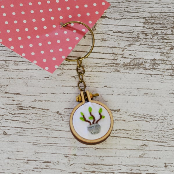 Cactus Mini Embroidered Hoop Keyring