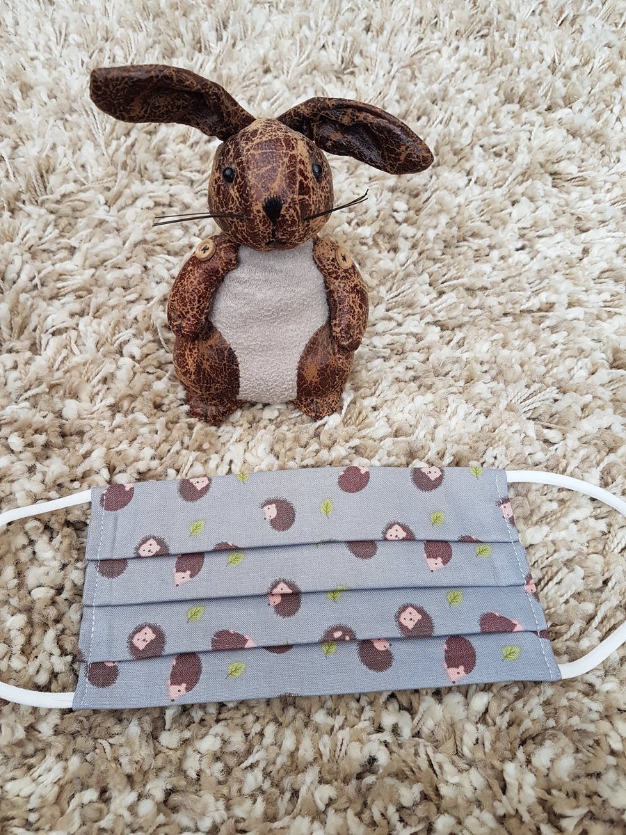 Adult face covering – Grey hedgehog print