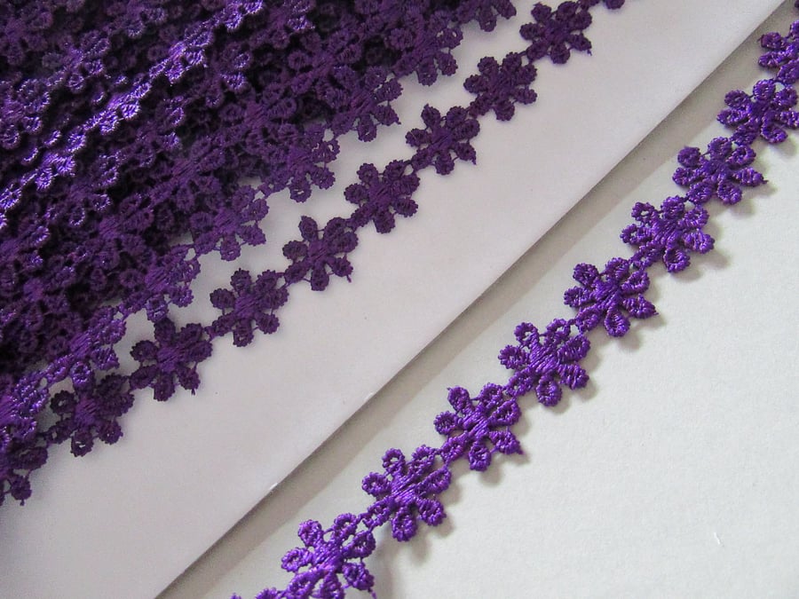 Purple Daisy Venise Guipure Lace sold by the metre