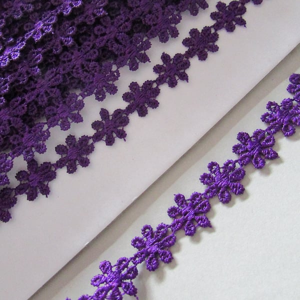 Purple Daisy Venise Guipure Lace sold by the metre