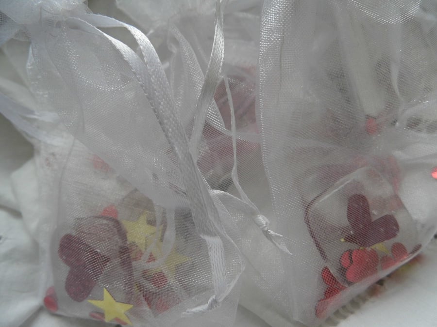  wedding favours fused glass pocket hearts  