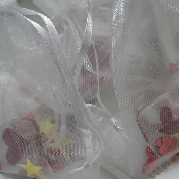  wedding favours fused glass pocket hearts  