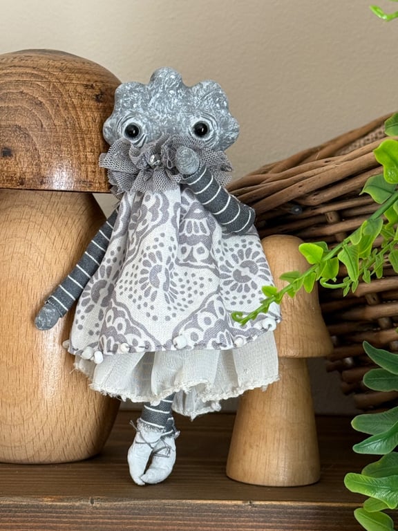 Gloomy Cloud Miniature Spun Cotton Art Doll