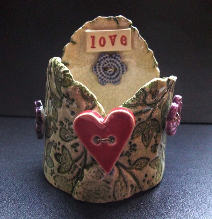 ceramic trinket pot or tealight holder with heart and buttons Special price