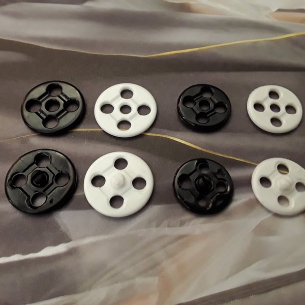 15mm & 18mm Sew on Snap Fasteners White and Black