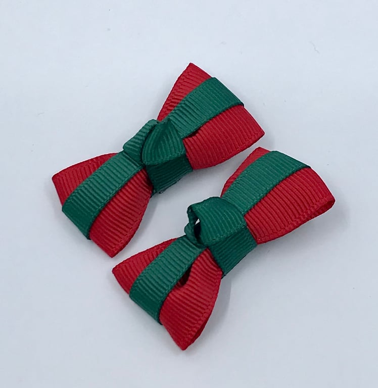 School Itty Bitty Hunter Green and Red on Clips (pair)