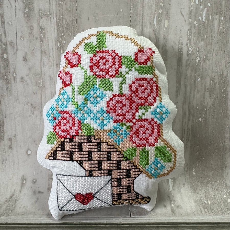 Bowl Filler - Basket of Flowers - SY 0077