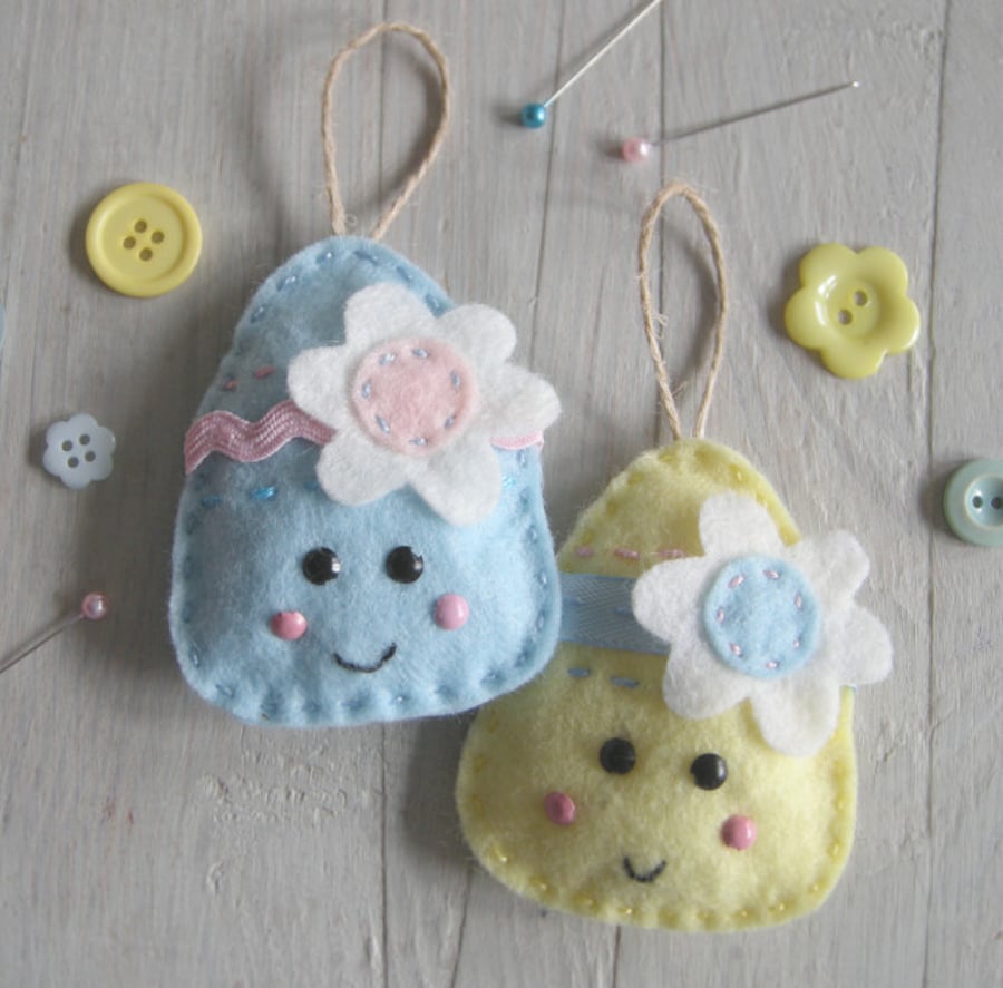 Felt easter egg sewing kit
