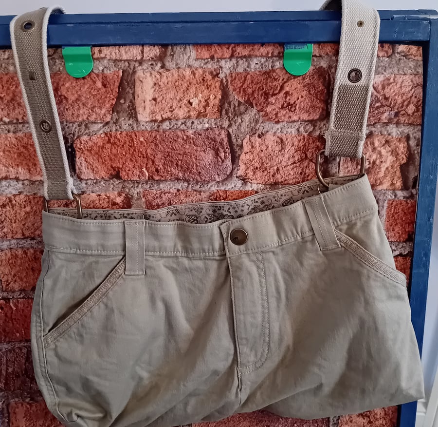Upcycled Combat-Style Tote – Made from Vintage Lee Jeans