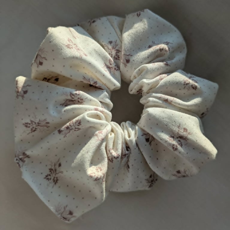 Hair Scrunchie - Vintage Rose 