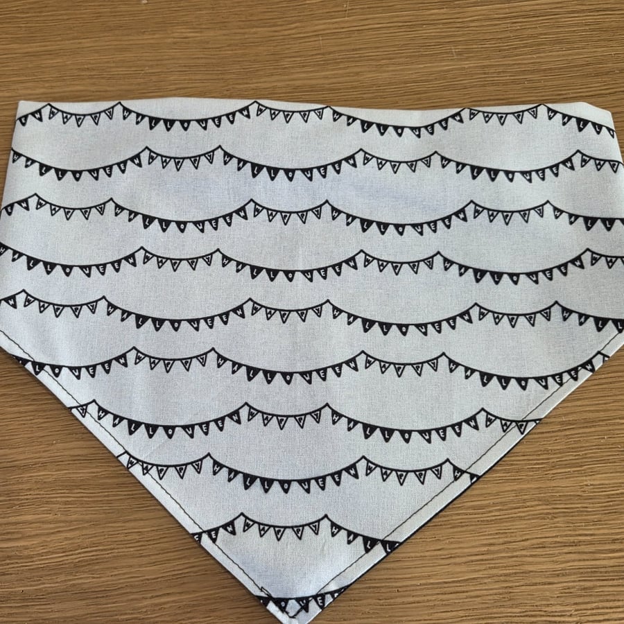 Elasticated slip-on Dog Bandana - Size XL-XXL