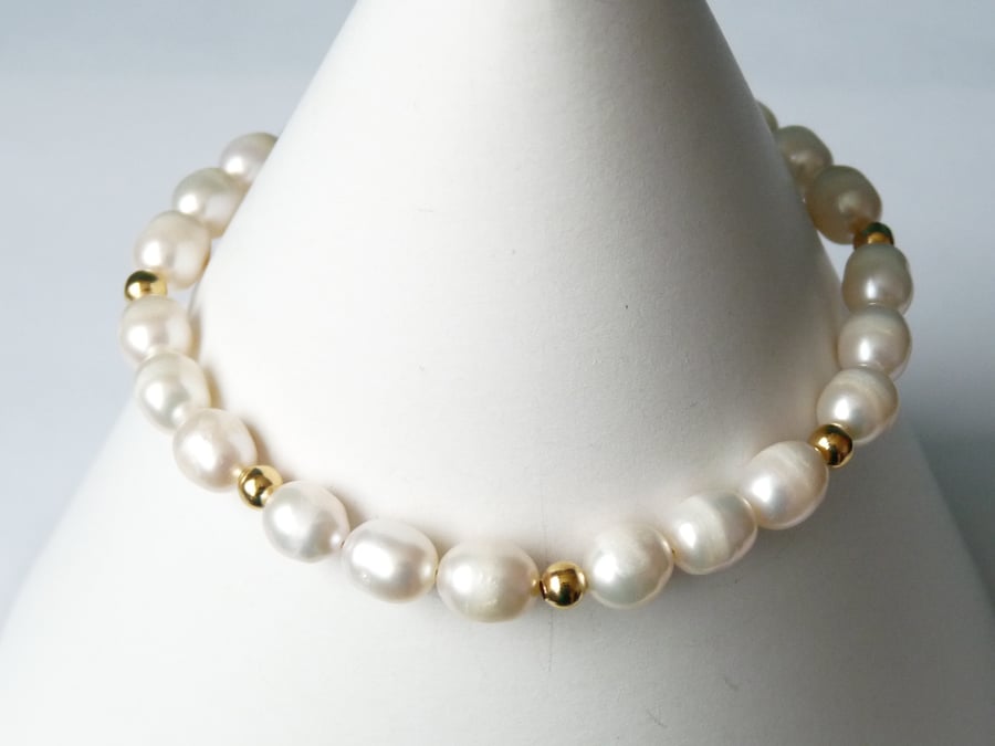 White Freshwater Pearl Bracelet - Genuine Gemstone - Handmade