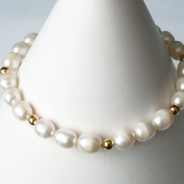 White Freshwater Pearl Bracelet - Genuine Gemstone - Handmade