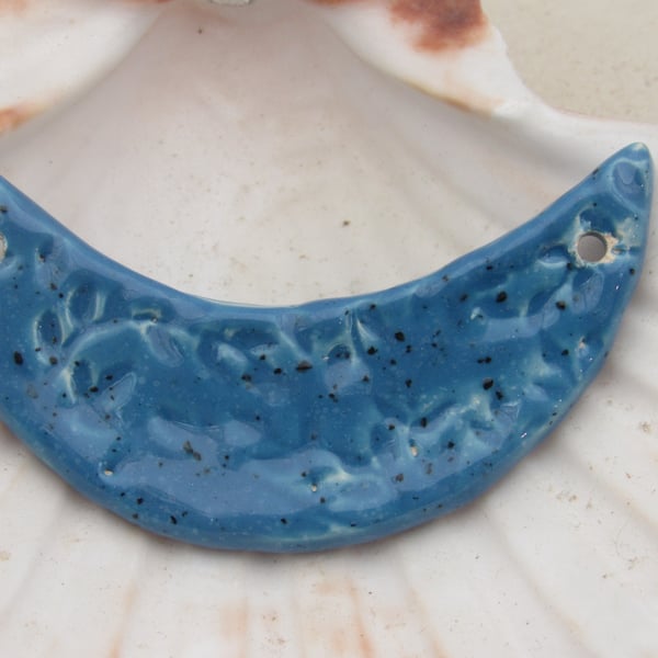 Cornflower Blue Leaf Pattern Ceramic Crescent Bib Pendant