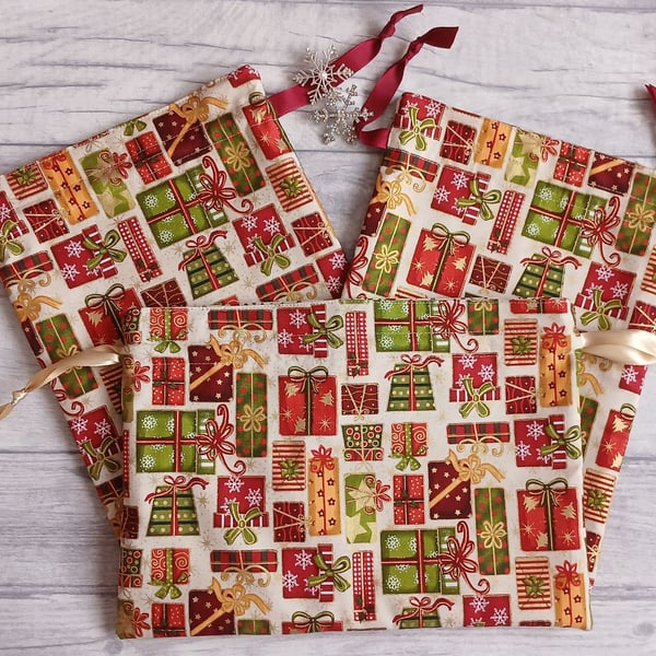 Set of reusable Fabric Christmas Gift Bags - Parcels & Stars