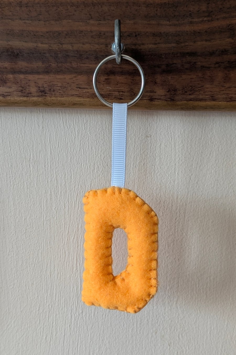 Handmade felt alphabet letter keyring D