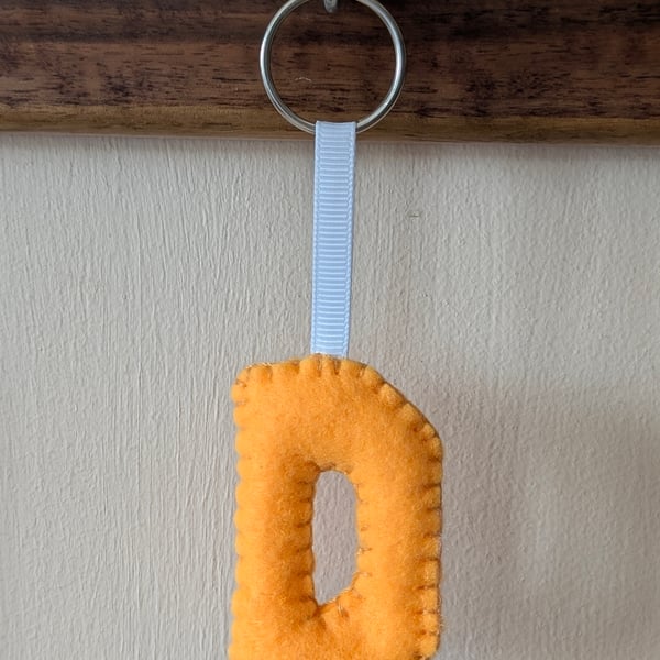 Handmade felt alphabet letter keyring D