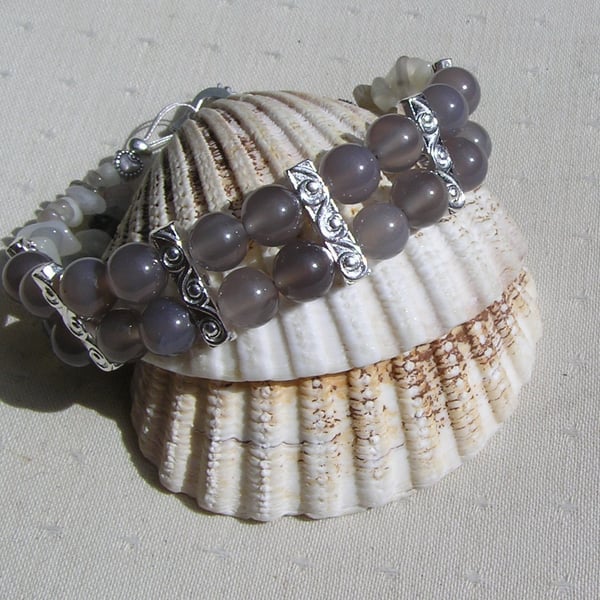 Grey Agate & Grey Moonstone Gemstone Beaded Bracelet