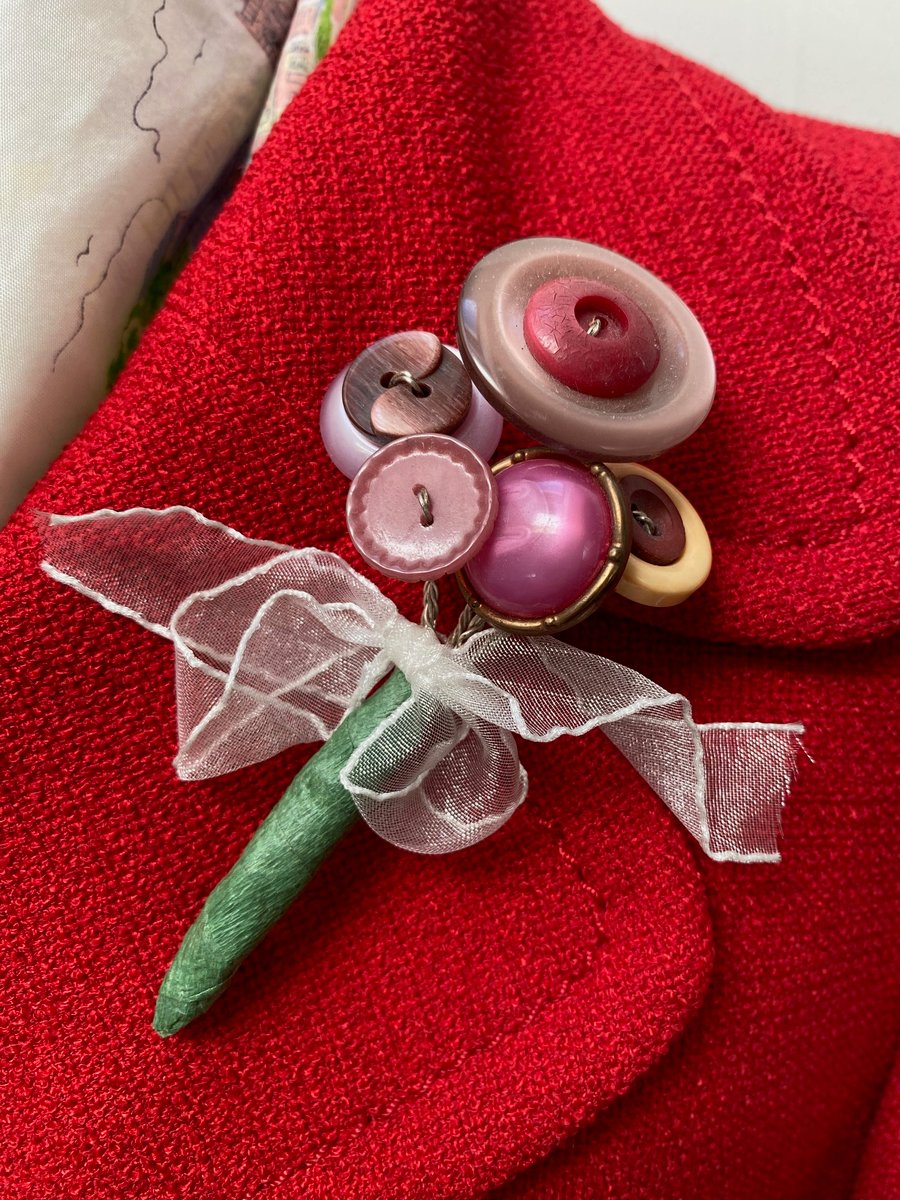 Vintage Buttons Flower Posy Brooch Corsage