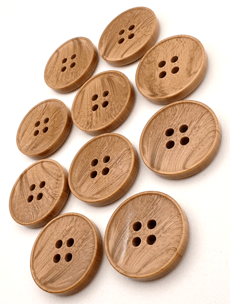 10 Light Brown Wood Effect Buttons, 20mm Wide, Woodgrain Design, Plastic!