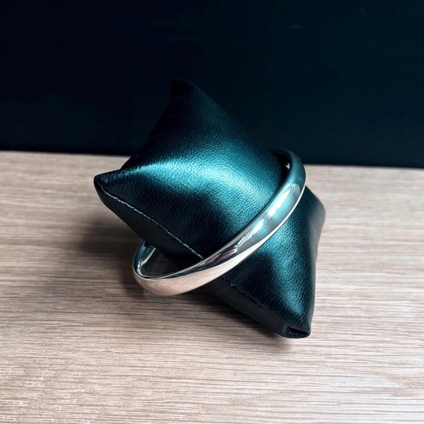 "Monuments" - Heavy Sterling Silver Bangle - 62g - Made to any size - 8mm x 4mm
