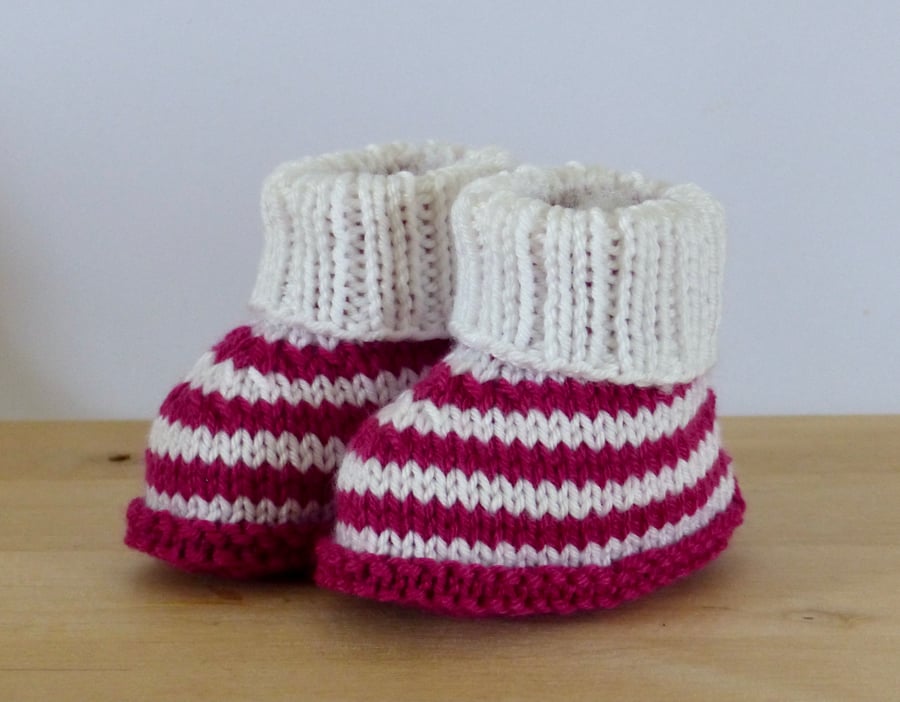 Knitted Baby Booties
