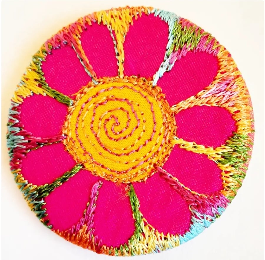 Badge 45mm Multicoloured Flower Textile Badge 
