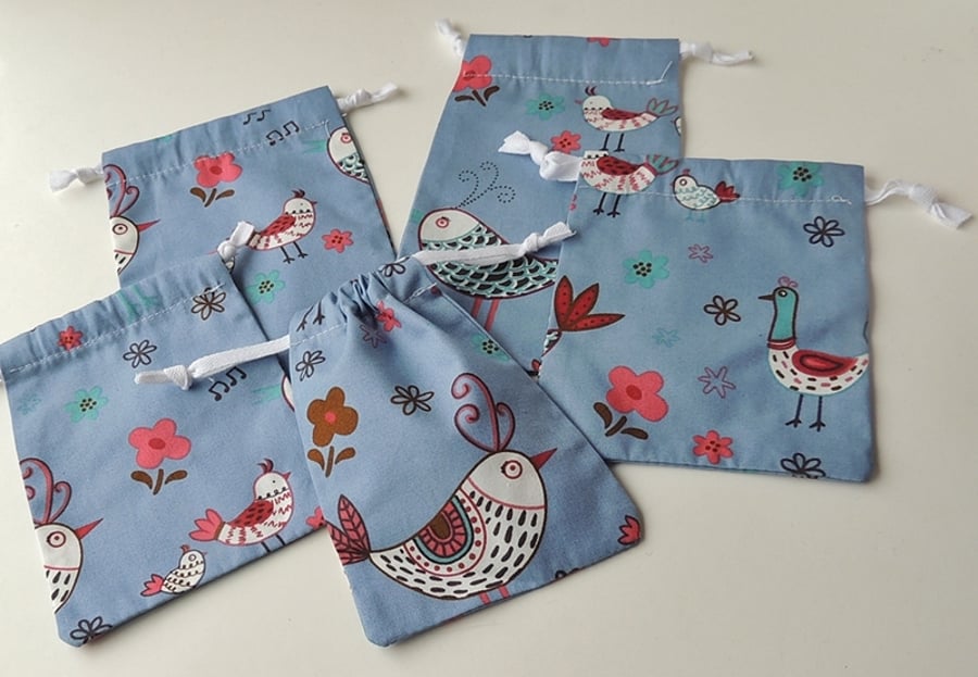 5 x Blue Drawstring Gift Bags with Birds for Jewellery or Small Items, (GB03)