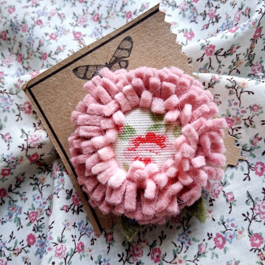 fabric brooch no 5