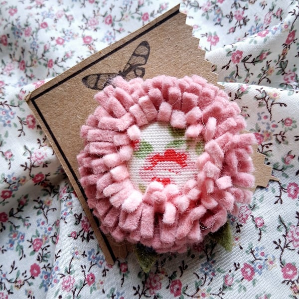 fabric brooch no 5