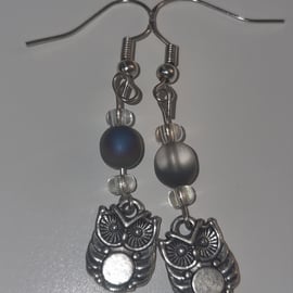 Owl charm earrings 