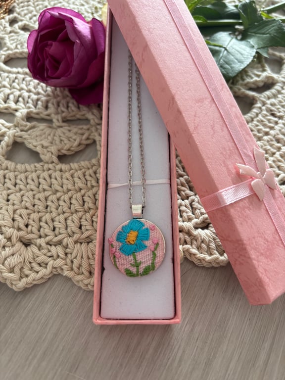 Embroidered Pendant Necklace - Blue Floral on pink linen 