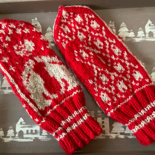 Hand Knitted Ladies Moon Gazing Hare Winter Mittens