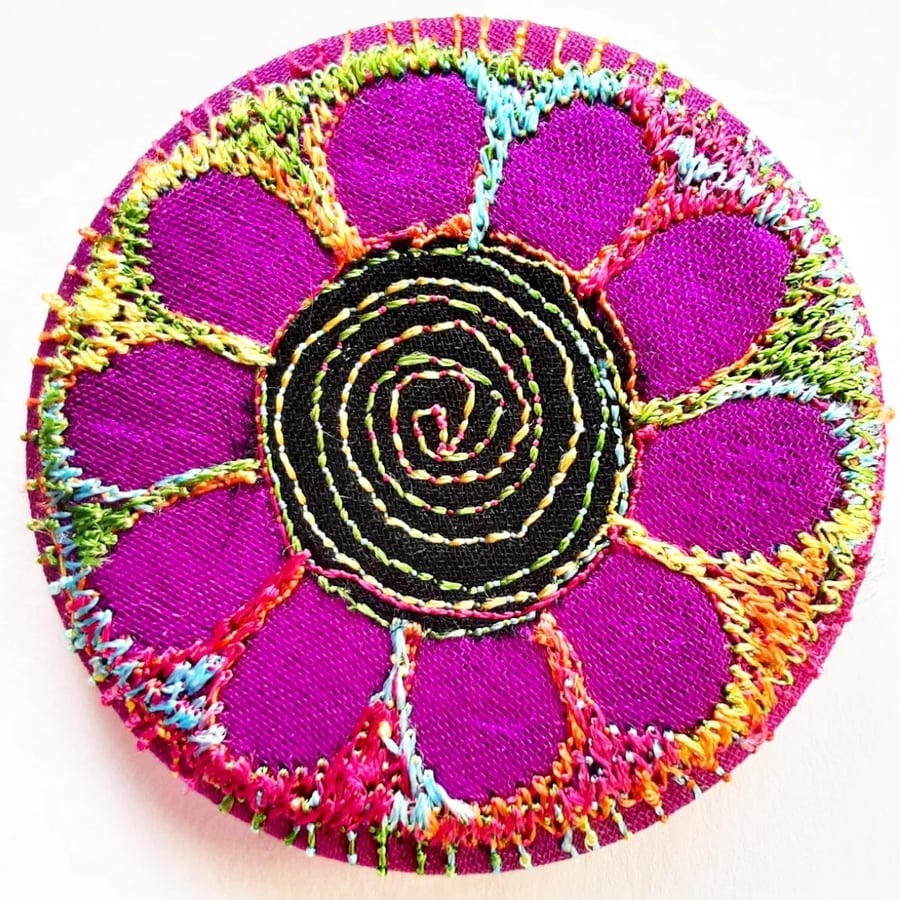Badge 45mm Multicoloured Flower Textile Badge 