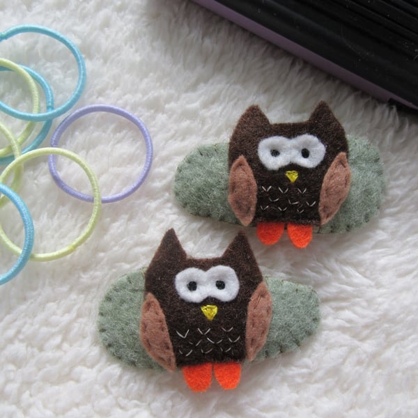 Owl hair clips, felt hair clips