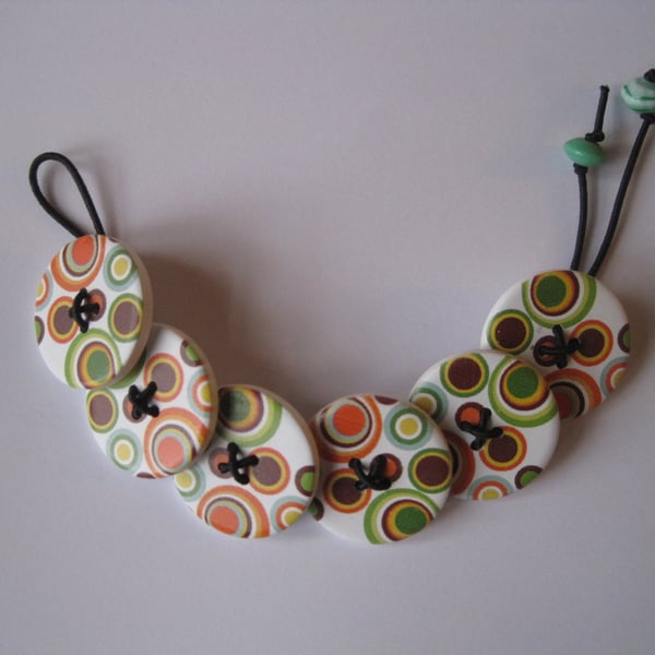 Wooden button braclet