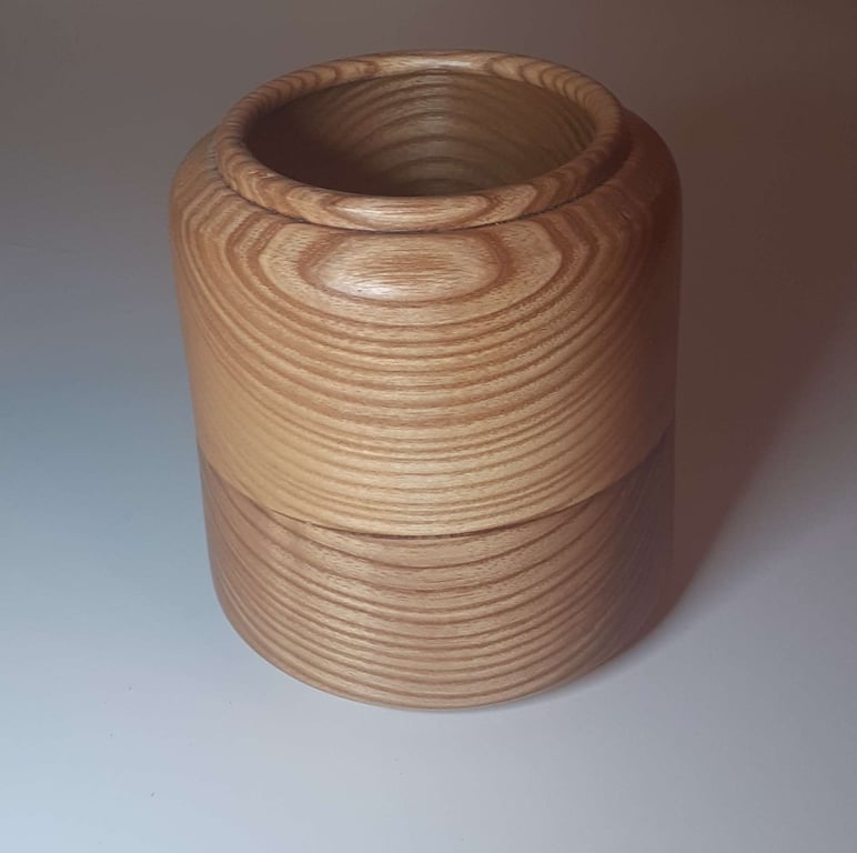 Ash Wood Pot – Natural Decorative Storage Vessel